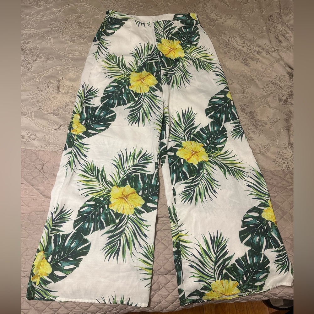 Forever 21 White Wide-Leg Tropical Print Pants with Green & Yellow
